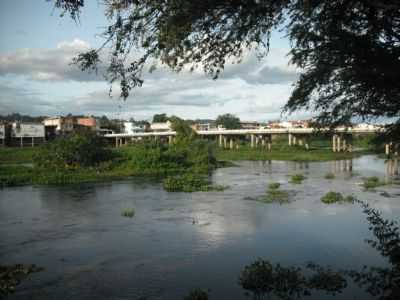 PONTE QUE SEPARA IPIA DE JAPOMIRIM, POR ADRIANO SACRAMENTO - JAPOMIRIM - BA