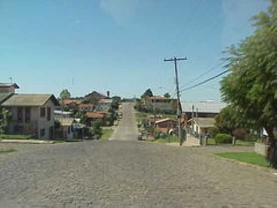 RUA PEDRO GIACOMET EM BELA VISTA-FOTO:SILVERIO LUIZ SOLIGO - BELA VISTA - RS