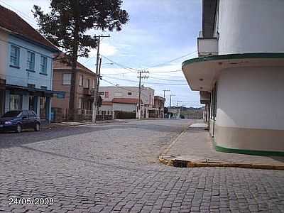 RUA DA CIDADE-FOTO: MACFLEI - BOM JESUS - RS