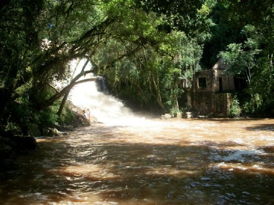 CASCATA DE AGUAS BOAS, POR ROMULO AQUINO - BOM RETIRO DO SUL - RS