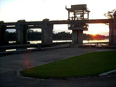 PR DO SOL NA BARRAGEM, POR FELIPE STEFENS - BOM RETIRO DO SUL - RS