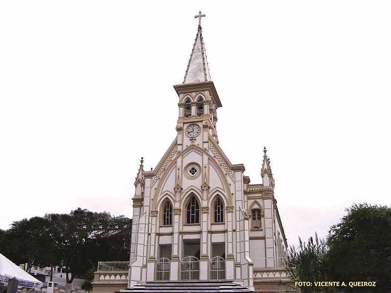 JEQUI-BA-CATEDRAL DE SANTO ANTNIO DE PDUA-FOTO:VICENTE A. QUEIROZ - JEQUI - BA