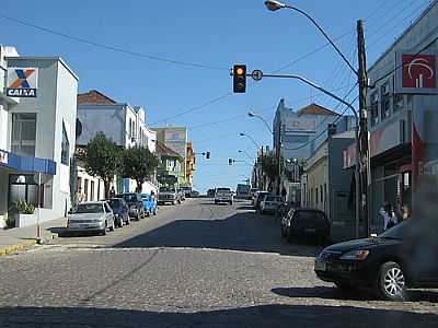 RUA BENJAMIN CONSTANT-FOTO:HENRIQUE DE BORBA - CAAPAVA DO SUL - RS