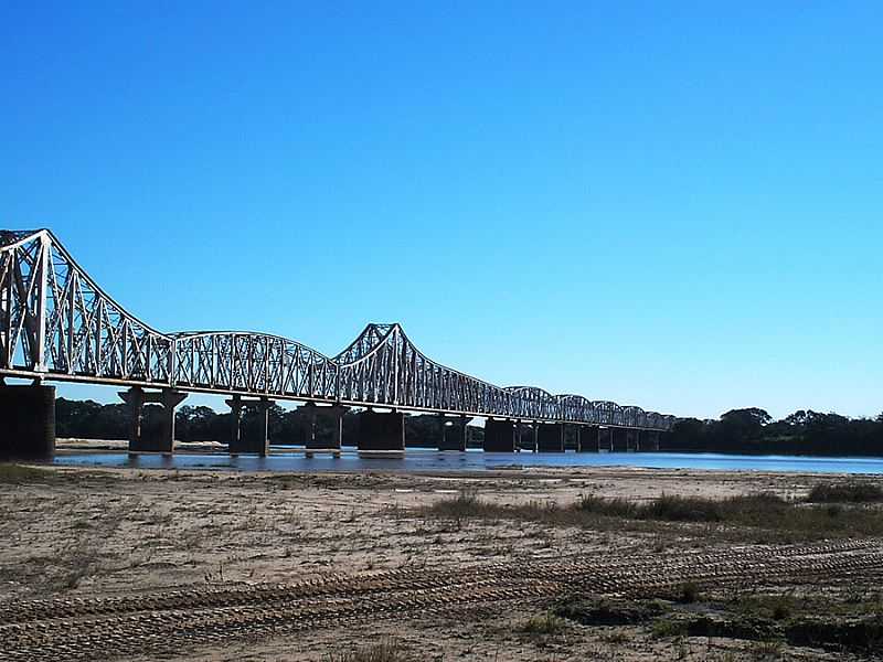 PONTE FRREA DO ENTRONCAMENTO - CACEQUI - RS