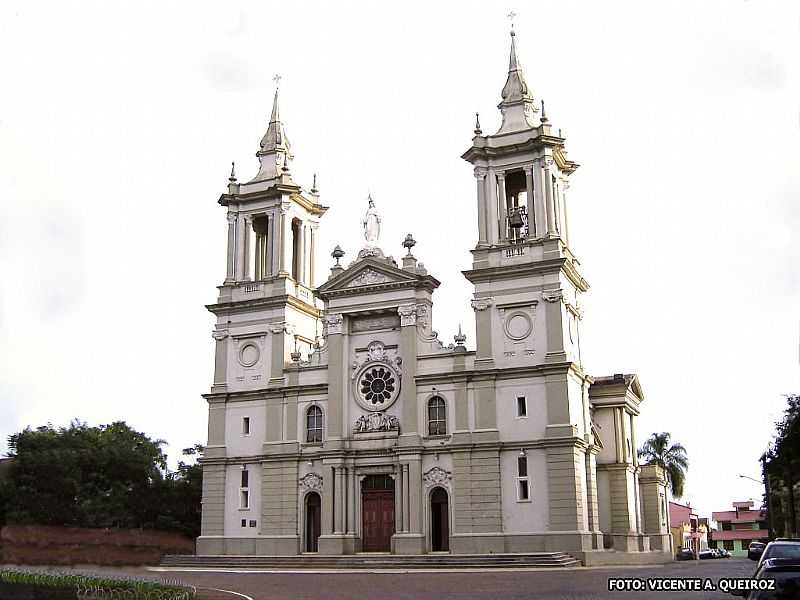 CACHOEIRA DO SUL-RS-CATEDRAL DE N.SRA.DA CONCEIO-FOTO:VICENTE A. QUEIROZ - CACHOEIRA DO SUL - RS