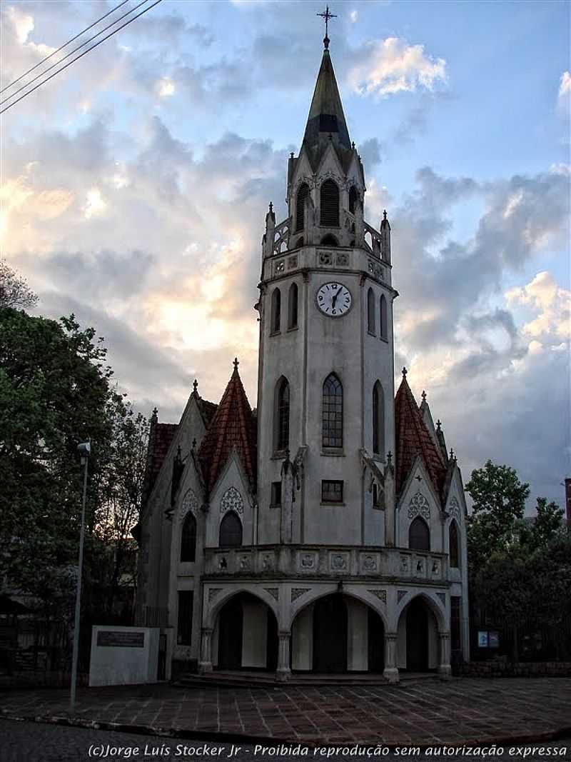 CACHOEIRA DO SUL-RS-TEMPLO MARTIN LUTERO-FOTO:JORGE LUS STOCKER JR. - CACHOEIRA DO SUL - RS