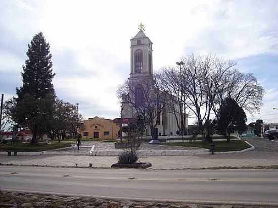 PRAA E IGREJA MATRIZ DE CAMBAR DO SUL-RS-FOTO:RENATO VIANA ALBARRA - CAMBAR DO SUL - RS