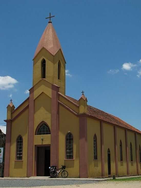 IGREJA EM CAPO DA PORTEIRA-FOTO:LANDUCCI - CAPO DA PORTEIRA - RS