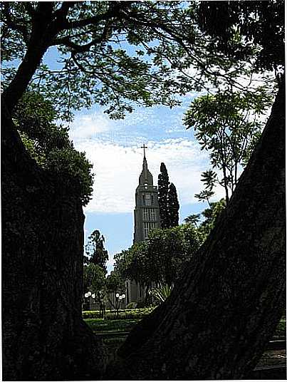 IGREJA E PRAA CENTRAL-FBIO  - CARAZINHO - RS