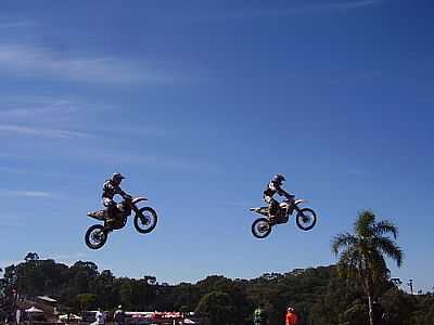 MOTOCROSS-FOTO:GILBERTO LUIS DAL MA - CARLOS BARBOSA - RS