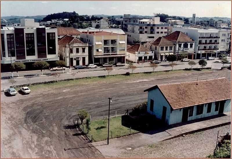 PARQUE DA ESTAO (1990) - CARLOS BARBOSA - RS