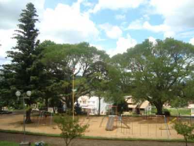 PRAA INDEPENDNCIA - CENTRO DE CASCA, POR LAURO ANTONIO FINATTO - CASCA - RS
