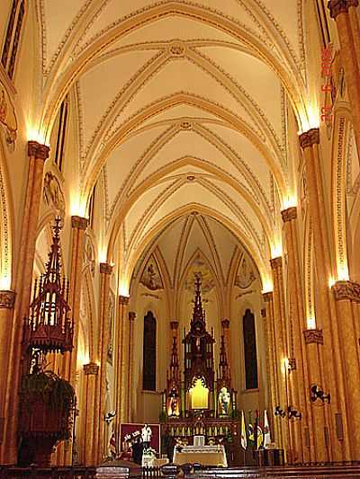 IMAGEM INTERNA DA IGREJA SO LUIZ-FOTO:JOEL PASINATTO  - CASCA - RS