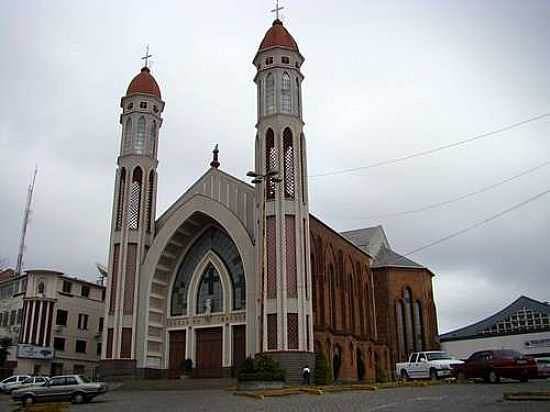 IGREJA DE N.SRA.DA CONCEIO EM CAXIAS DO SUL-FOTO:EDILSON V BENVENUTTI - CAXIAS DO SUL - RS