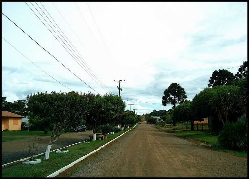 CLEMENTE ARGOLO-RS-AVENIDA NA ENTRADA DA CIDADE-FOTO:NEY GARM  - CLEMENTE ARGOLO - RS