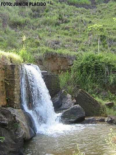 CACHOEIRA DA BARRAGEM-FOTO:FABIO CANDIDO  - JUCURUU - BA