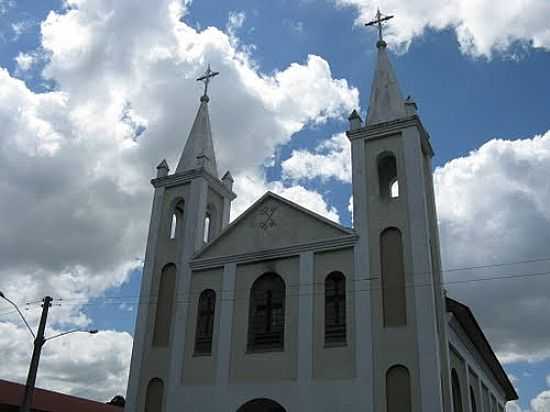 VISTA FRONTAL DA CAPELA DE SO PEDRO EM COXILHA GRANDE-FOTO:FBIO P. HOFFMANN - COXILHA GRANDE - RS