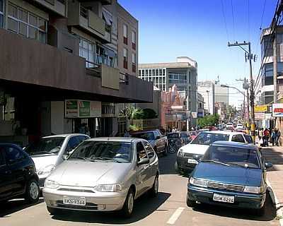 RUA PINHEIRO MACHADO-FOTO:GERMANO SCHR  - CRUZ ALTA - RS