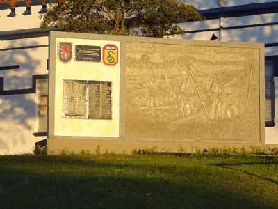 MONUMENTO AOS PRACINHAS DA FEB, ORIUNDOS DO 6 RAM (29 GACAP). AUTORIA DE ARTEMIO BUENO ROSA JR, POR ROSMARY WELZEL - CRUZ ALTA - RS