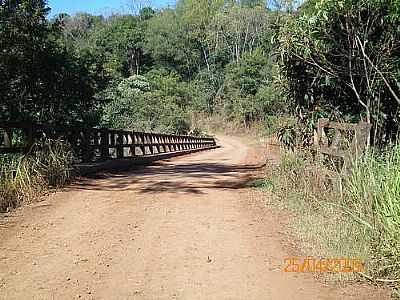 PONTE SOBRE O RIO ERECHIM-FOTO:ELTONSTRADA  - CRUZALTENSE - RS