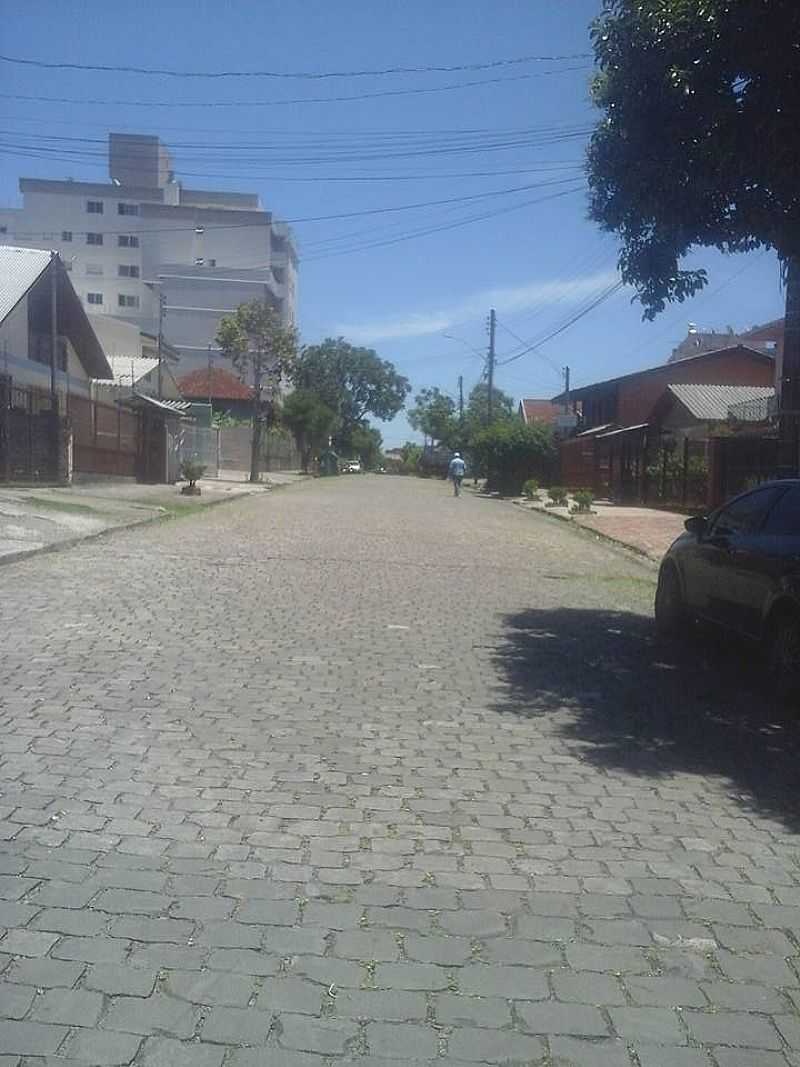 IMAGENS DO BAIRRO CRUZEIRO, MUNICPIO DE CAXIAS DO SUL/RS - CRUZEIRO - RS