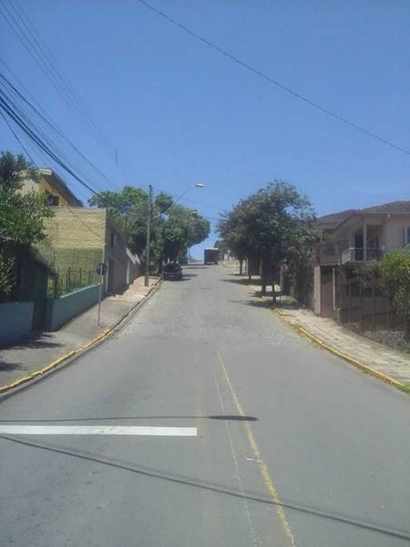 IMAGENS DO BAIRRO CRUZEIRO, MUNICPIO DE CAXIAS DO SUL/RS - CRUZEIRO - RS