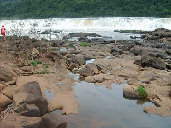 DERRUBADAS-RS-SALTO DO YACUM-FOTO:PATRICKMABONI - DERRUBADAS - RS