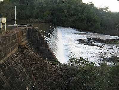 	

BARRAGEM DA USINA DA CEEE EM ERVAL SECO - ERVAL SECO - RS