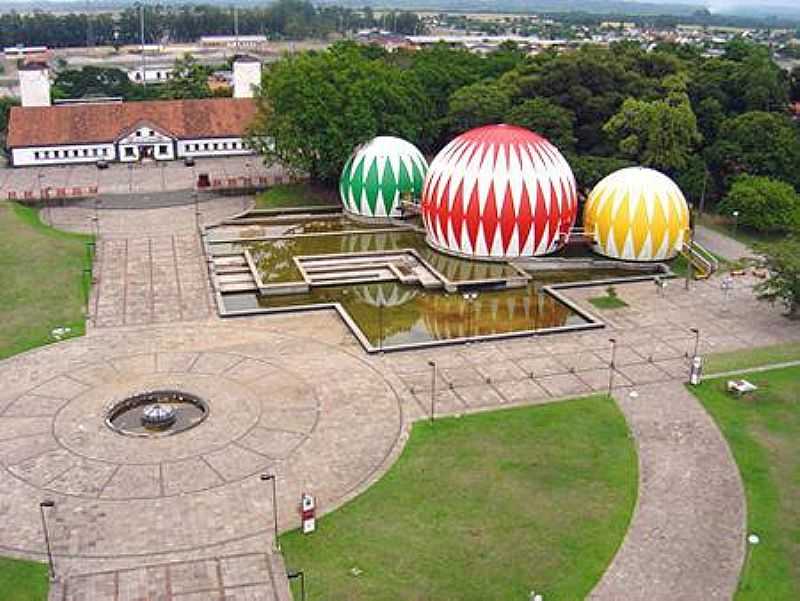 ENTRADA DO PARQUE DE EXPOSIES ASSIS BRASIL - ESTEIO - RS