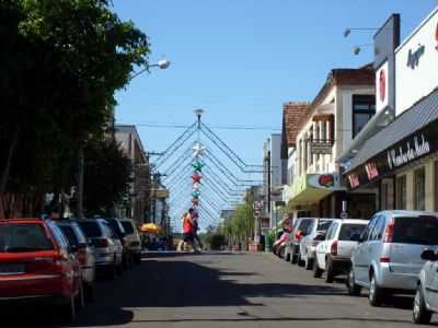 CENTRO DA CIDADE NO NATAL, POR LUIZ ANTONIO SPILLER (ESTELENSE DE CORAO !!) - ESTRELA - RS