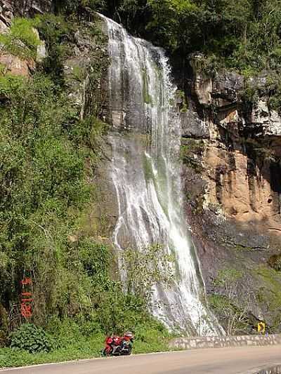 CACHOEIRA-FOTO:REVERENDO_POA  - FARROUPILHA - RS