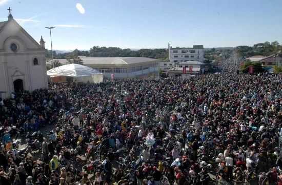 ROAMRIA DOS MOTOCICLISTAS AO SANTURIO NOSSA SENHORA DE CARAVAGGIO, POR FRANCIELLI MAFFEI - FARROUPILHA - RS