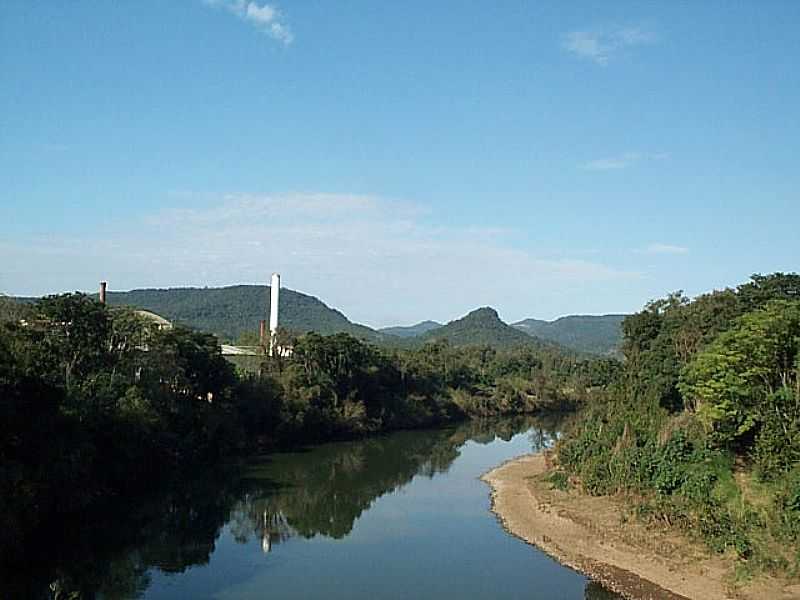 FELIZ-RS-LINDA IMAGEM DO RIO CA-FOTO:WWW.TERRAGAUCHA.COM.BR - FELIZ - RS