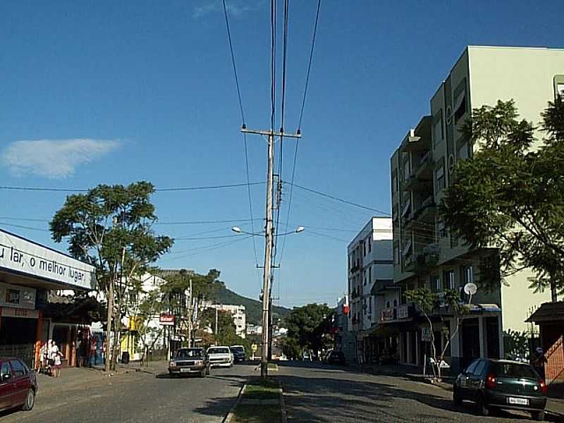 FELIZ-RS-RUA CENTRAL-FOTO:WWW.TERRAGAUCHA.COM.BR - FELIZ - RS
