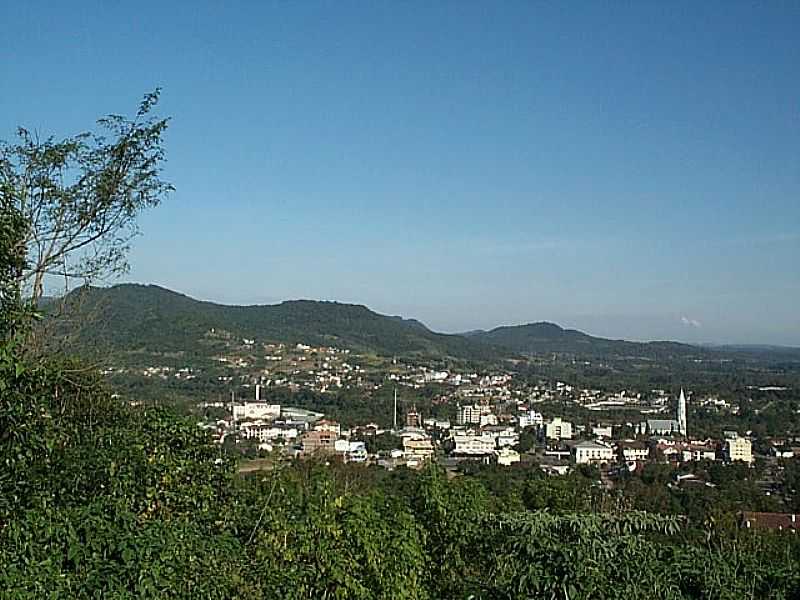 FELIZ-RS-VISTA DA CIDADE-FOTO:WWW.TERRAGAUCHA.COM.BR - FELIZ - RS