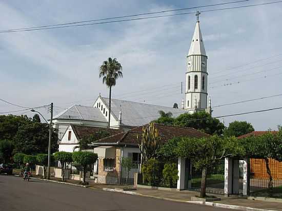 FUNDOS DA IGREJA DE SANTA CATARINA-FOTO:RENE HASS[SKYSCRAPERCITY] - FELIZ - RS