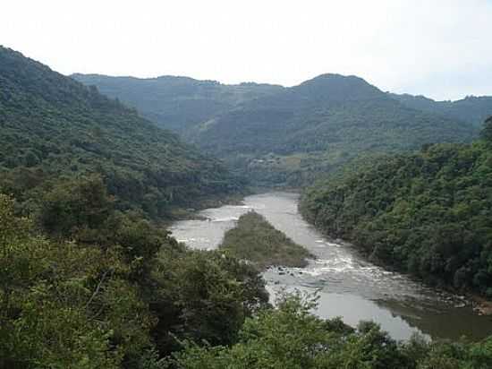 RIO DAS ANTAS VISTO DA PONTE EM FLORES DA CUNHA-FOTO:CICERO R MACIEL - FLORES DA CUNHA - RS