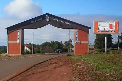 PRTICO DE ENTRADA-FOTO:CIROZANON  - FORTALEZA DOS VALOS - RS