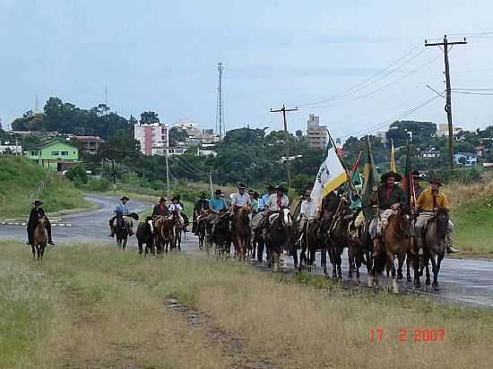 FREDERICOWESTPHALEN-RS-2 CAVALGADA DA INTEGRAO-FOTO:LUIZ CARLOS SANTOS - FREDERICO WESTPHALEN - RS