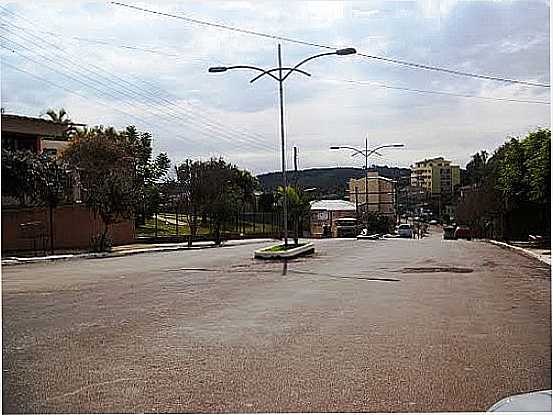 RUA DO COMRCIO EM FREDERICO WESTPHALEN-RS-FOTO:FELIPE STEFANIACK - FREDERICO WESTPHALEN - RS