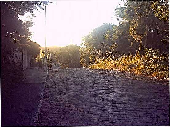 ENTARDECER EM GARIBALDI-RS-FOTO:JULI_MPOTTER - GARIBALDI - RS