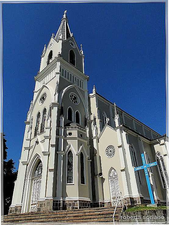 IGREJA MATRIZ DE SO PEDRO EM GARIBALDI-RS-FOTO:ROBERTA SORIANO - GARIBALDI - RS