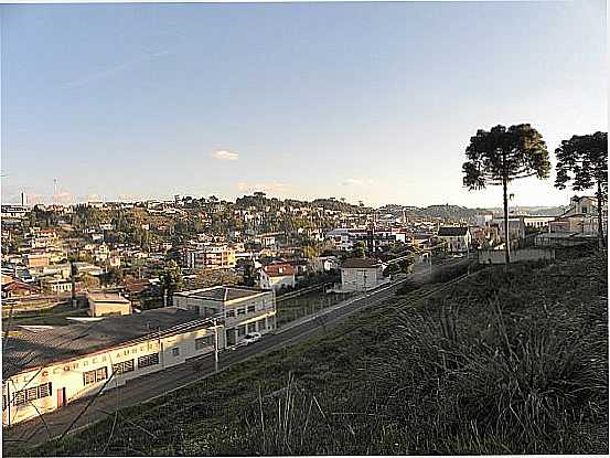 VINCOLA GEORGES AUBERT E PARCIAL DA CIDADE DE GARIBALDI-RS-FOTO:ADAIL PEDROSO ROSA - GARIBALDI - RS