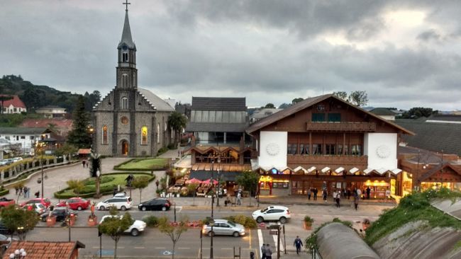 GRAMADO NO INVERNO, POR SGX GRAMADO TURISMO - GRAMADO - RS