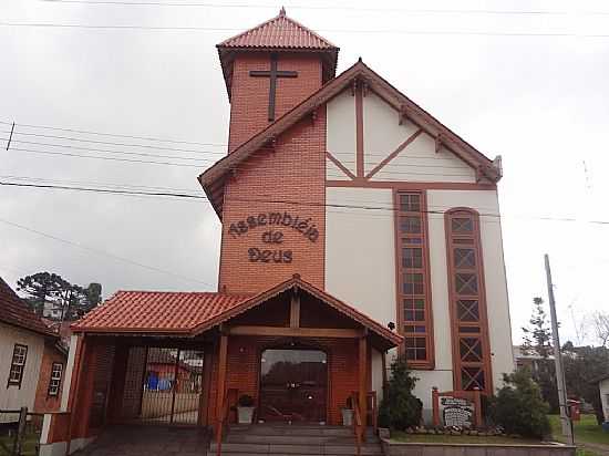 GRAMADO-RS-IGREJA DA ASSEMBLIA DE DEUS-FOTO:PE. EDINISIO PEREIRA - GRAMADO - RS