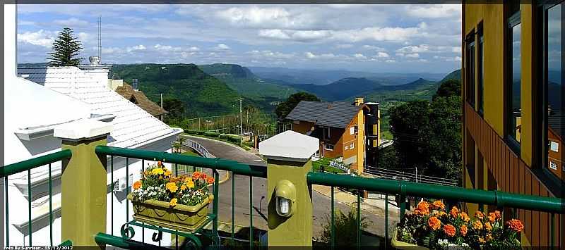 GRAMADO-RS-VISTA PARA O VALE DO QUILOMBO-FOTO:SUNRISER - GRAMADO - RS