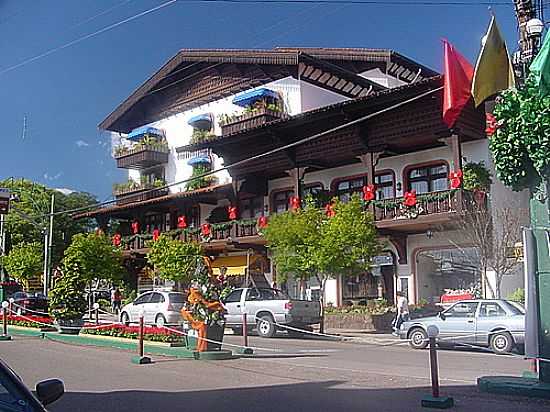 HOTEL AZUL EM GRAMADO-RS-FOTO:ELISEO CARLOS MARTN - GRAMADO - RS