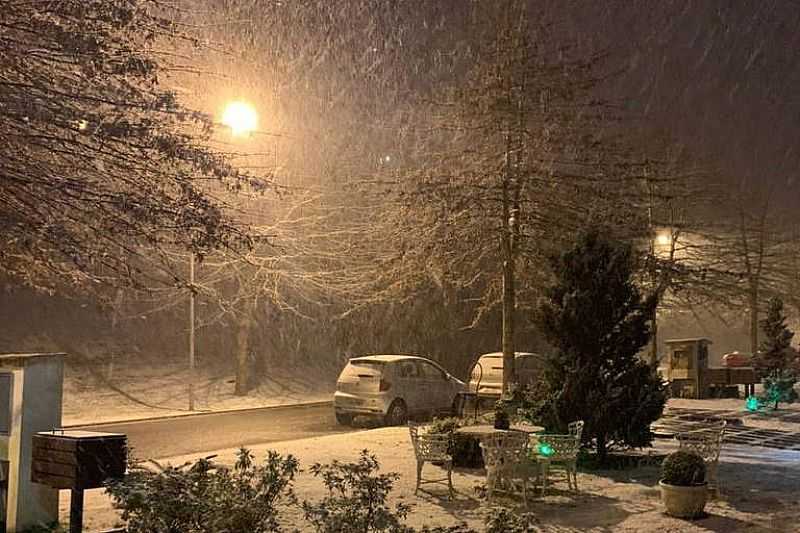 IMAGENS DA CIDADE DE GRAMADO/RS COM QUEDA DE NEVE EM JULHO/2021-FOTO:PABLO BERGER - GRAMADO - RS