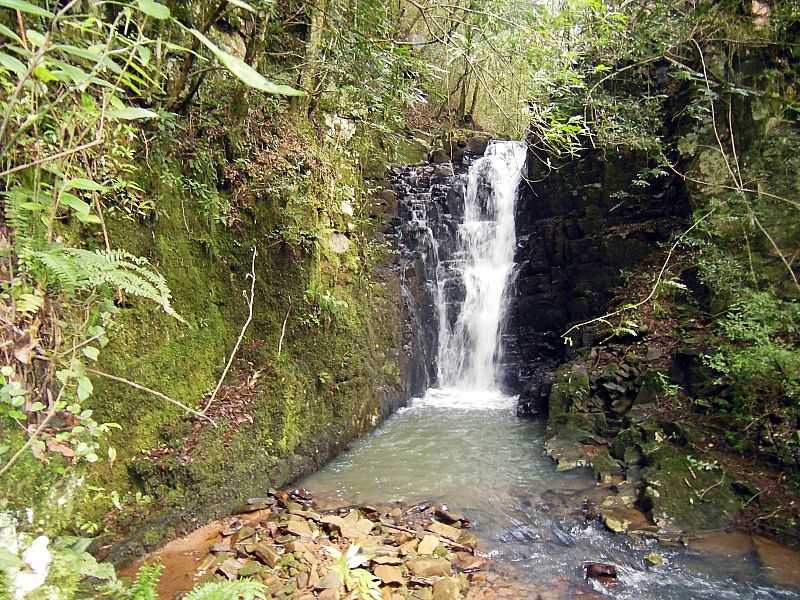 CASCATA DO COTOVELO - GRAMADO XAVIER - RS