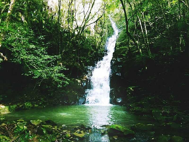 CASCATA DO COTOVELO - GRAMADO XAVIER - RS